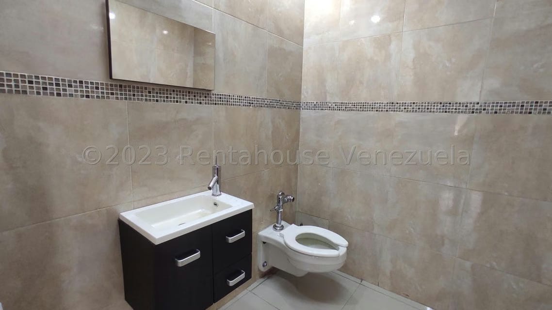 Comercial (Oficina) en Venta en Parroquia La Candelaria, Distrito Metropolitano - 13