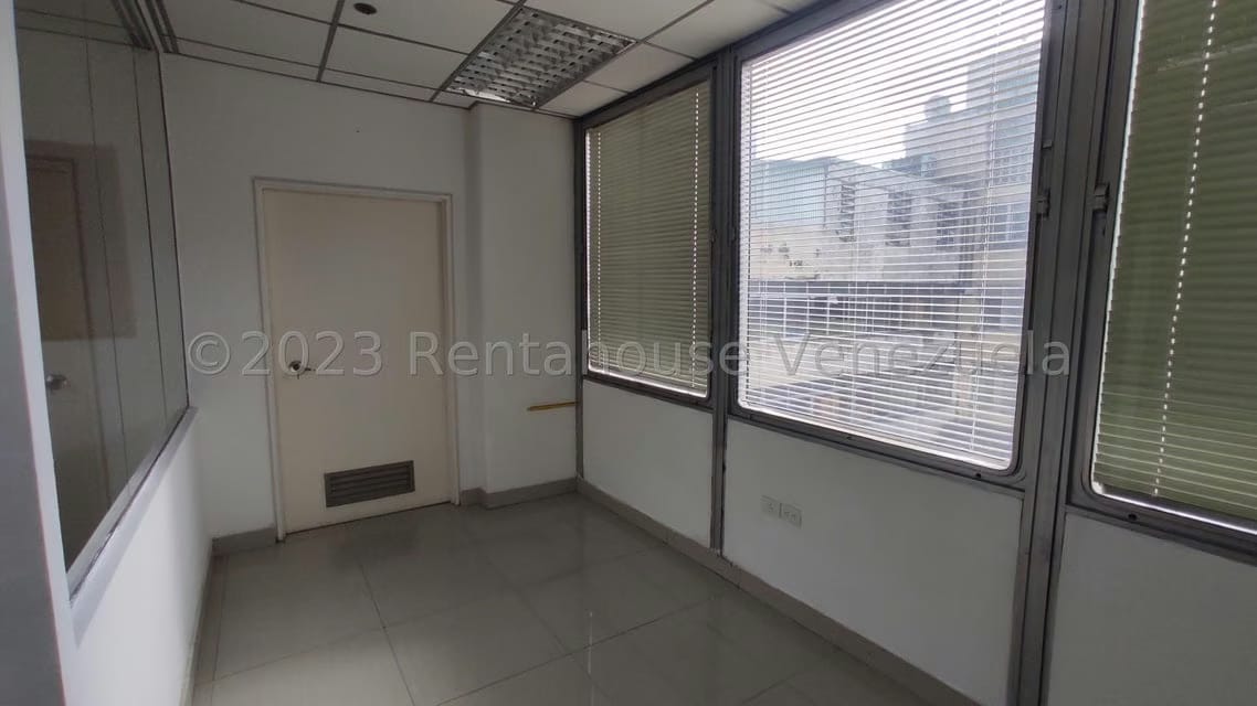 Comercial (Oficina) en Venta en Parroquia La Candelaria, Distrito Metropolitano - 8