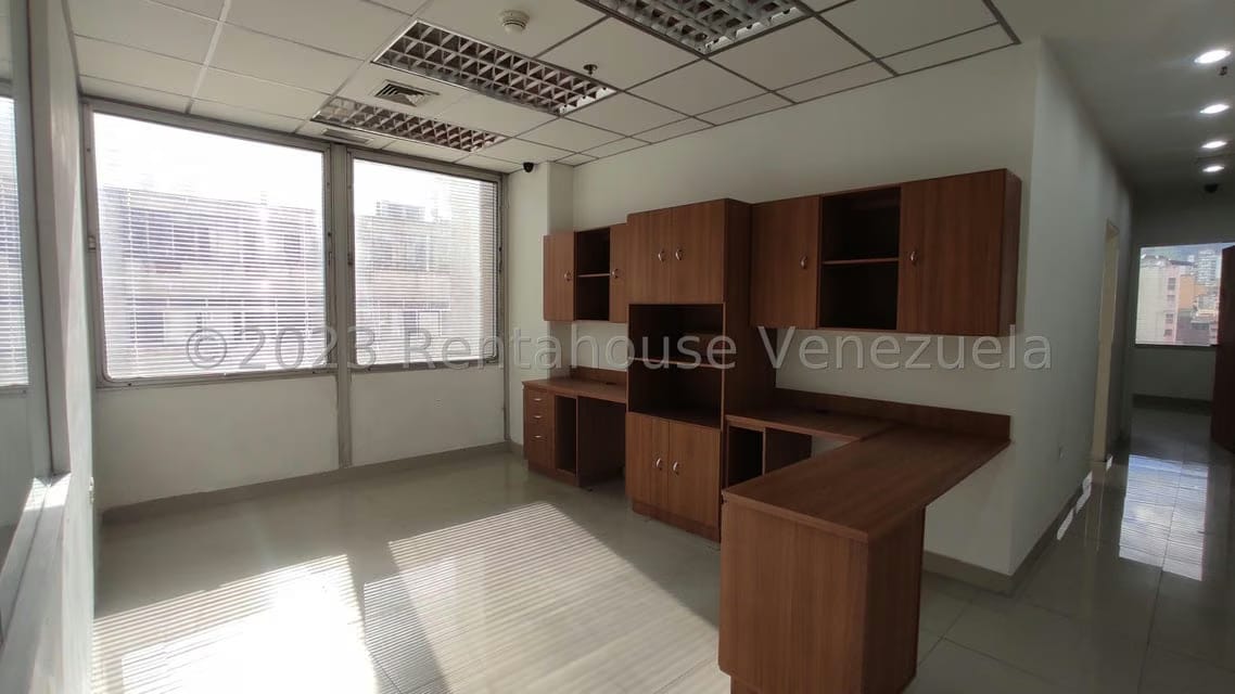 Comercial (Oficina) en Venta en Parroquia La Candelaria, Distrito Metropolitano - 9