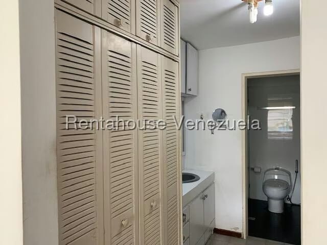 Apartamento (1 Nivel) en Venta en Los Samanes, Distrito Metropolitano - 25