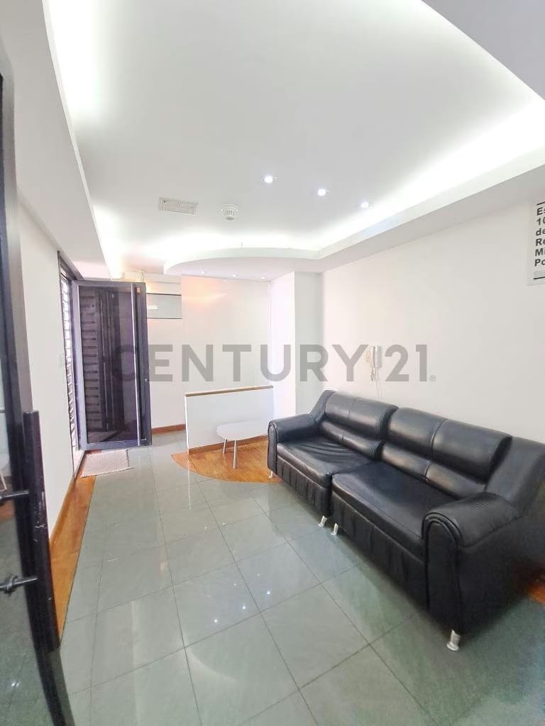 Oficina en venta Remodelada con terraza vista al Ávila - 5