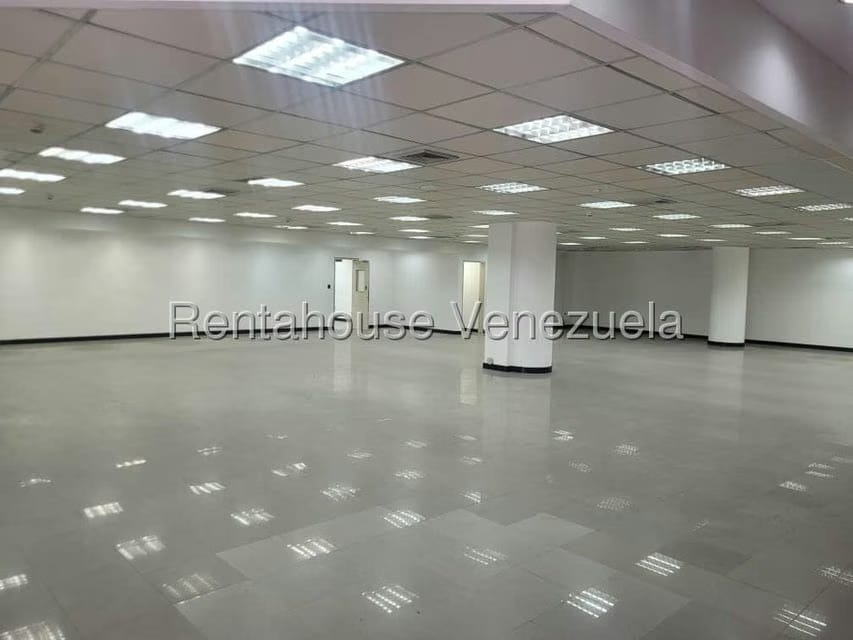 Comercial (Local Comercial) en Alquiler en Las Minas, Miranda - 2