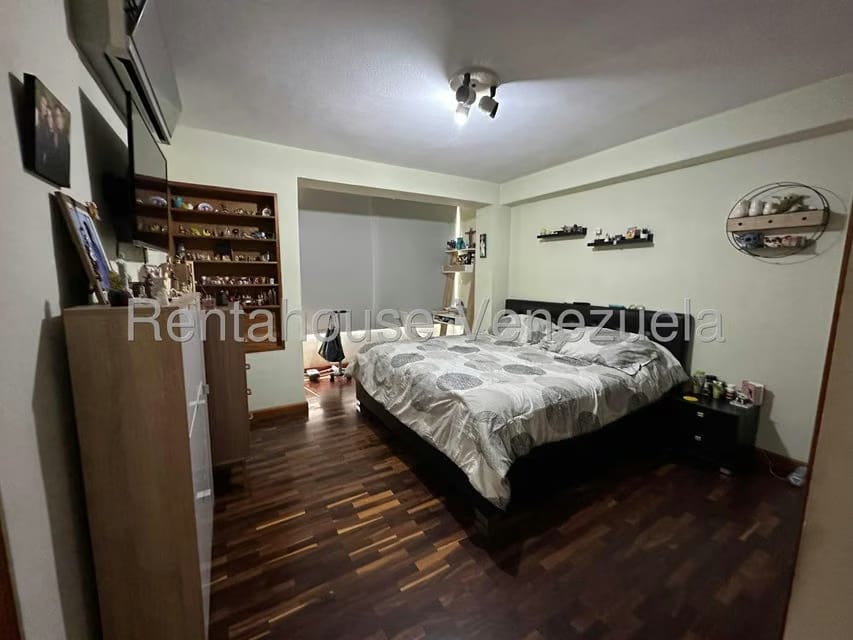 Apartamento (1 Nivel) en Venta en Miranda, Distrito Metropolitano - 26