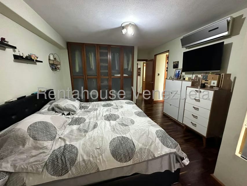 Apartamento (1 Nivel) en Venta en Miranda, Distrito Metropolitano - 27