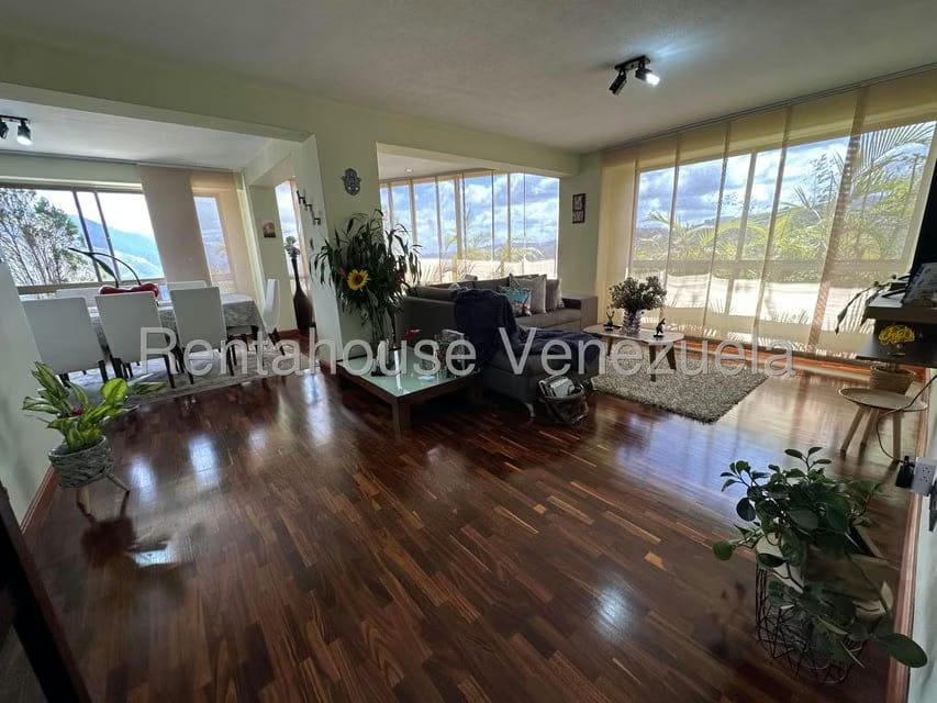 Apartamento (1 Nivel) en Venta en Miranda, Distrito Metropolitano - 4