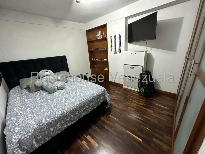 Apartamento (1 Nivel) en Venta en Miranda, Distrito Metropolitano - 33
