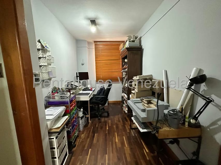 Apartamento (1 Nivel) en Venta en Miranda, Distrito Metropolitano - 36