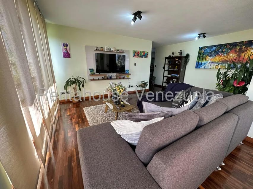 Apartamento (1 Nivel) en Venta en Miranda, Distrito Metropolitano - 8