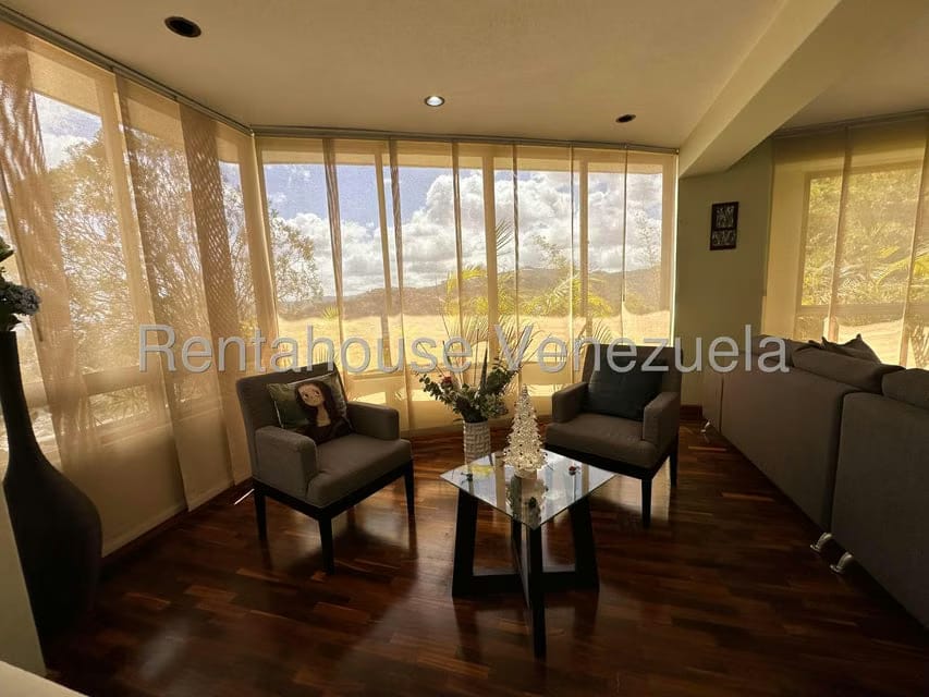 Apartamento (1 Nivel) en Venta en Miranda, Distrito Metropolitano - 9