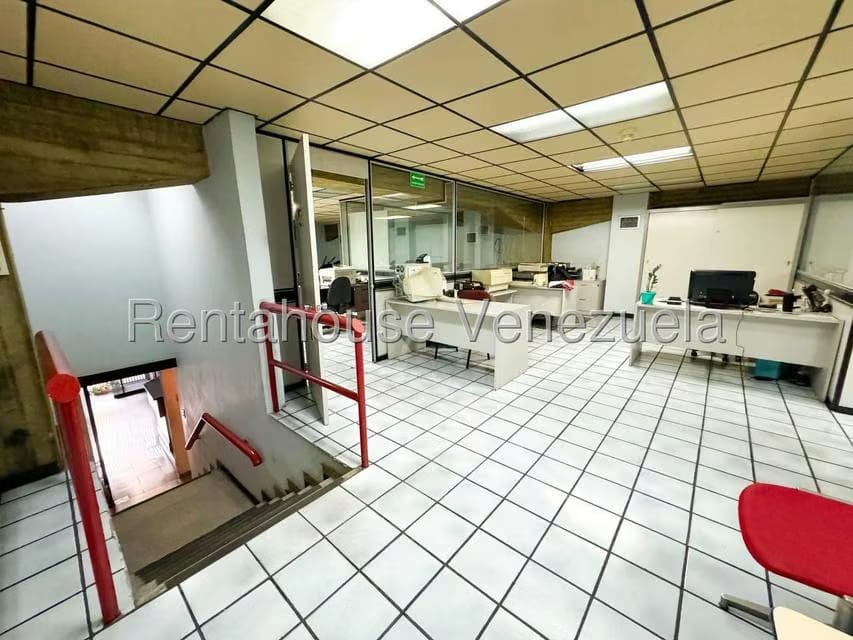 Comercial (Local Comercial) en Alquiler en Los Ruices, Distrito Metropolitano - 11