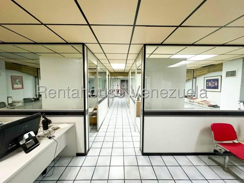 Comercial (Local Comercial) en Alquiler en Los Ruices, Distrito Metropolitano - 15