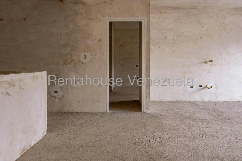 Apartamento (Duplex) en Venta en La Escondida, Distrito Metropolitano - 12