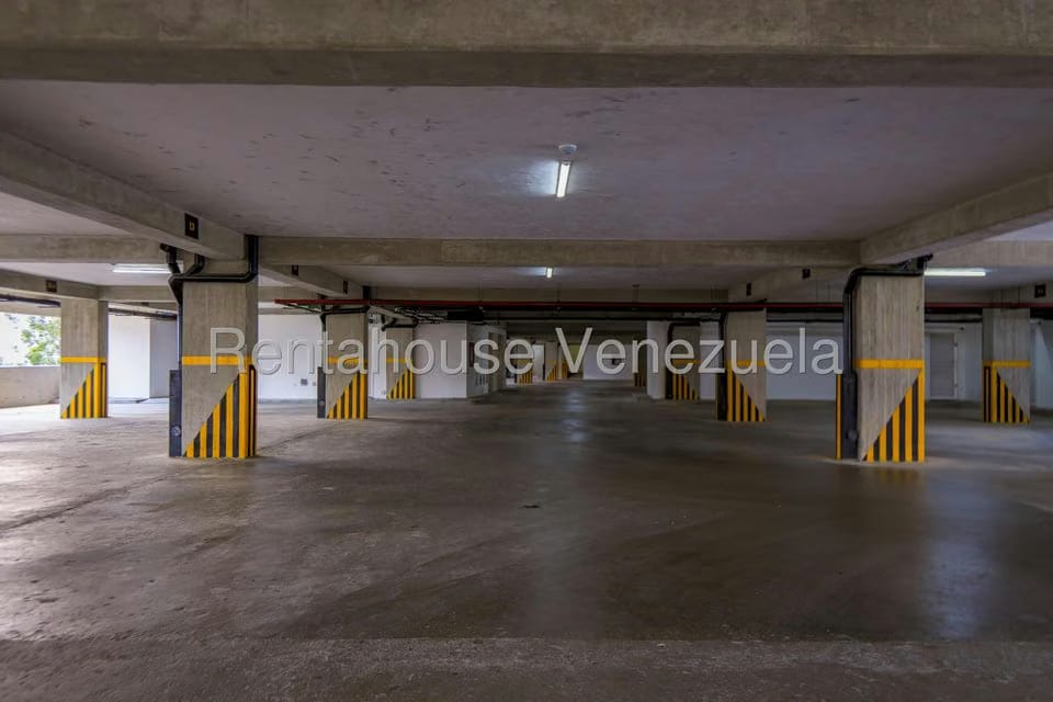 Apartamento (Duplex) en Venta en La Escondida, Distrito Metropolitano - 23