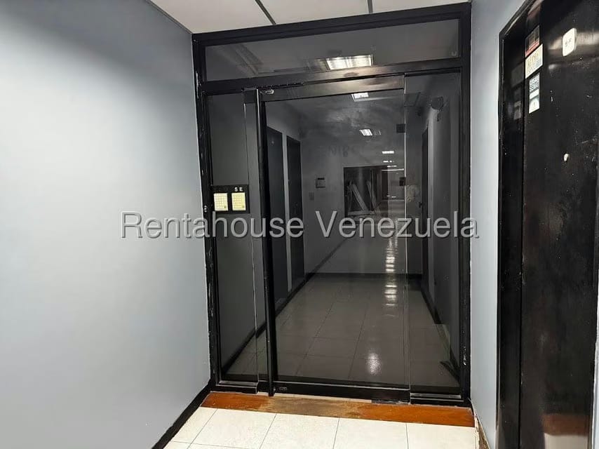 Comercial (Oficina) en Alquiler en Los Samanes, Distrito Metropolitano - 4