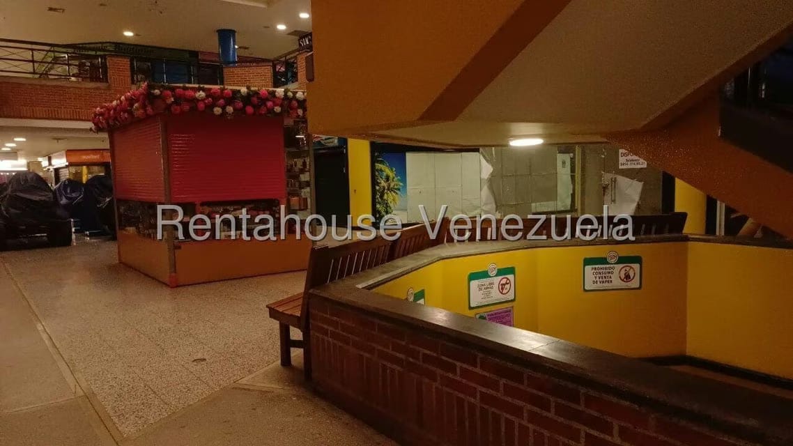 Comercial (Local Comercial) en Alquiler en Buenaventura, Miranda - 2