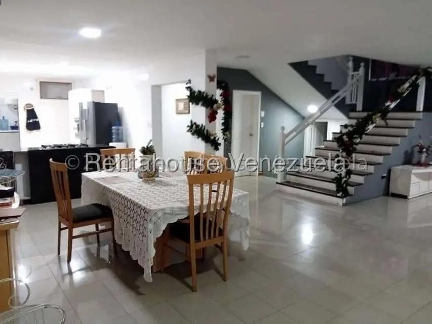 Casa (Duplex) en Venta en La Viña, Carabobo - 11