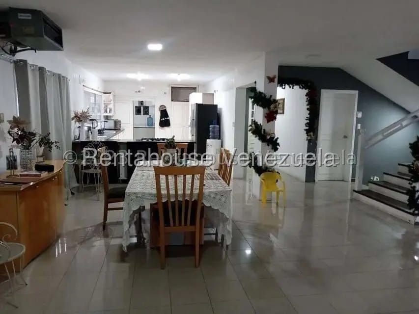 Casa (Duplex) en Venta en La Viña, Carabobo - 3