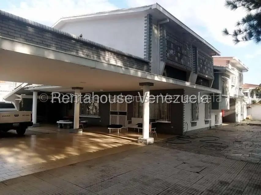 Casa (Duplex) en Venta en La Viña, Carabobo - 24