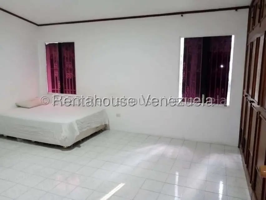 Casa (Duplex) en Venta en La Viña, Carabobo - 25