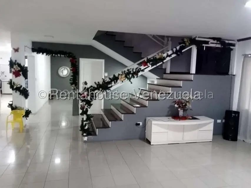 Casa (Duplex) en Venta en La Viña, Carabobo - 10