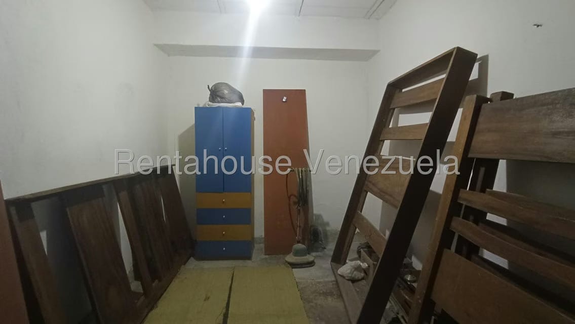 Comercial (Galpon - Deposito) en Venta en Sarria, Distrito Metropolitano - 17