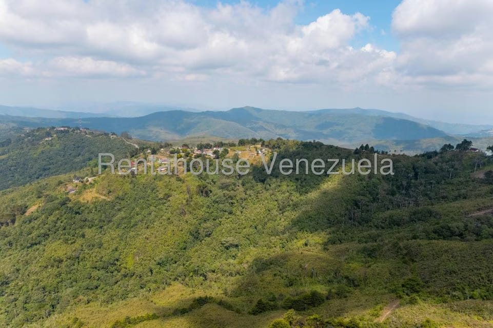 Casa (Hacienda) en Venta en El Junquito, Distrito Metropolitano - 48