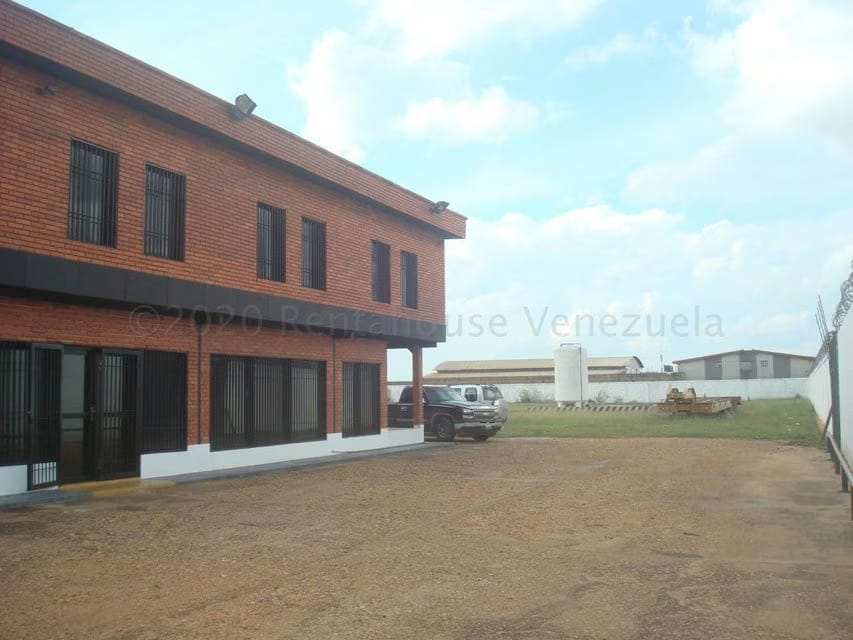 Comercial (Industrial) en Venta en Sector Avenida Intercomunal, Anzoategui - 2