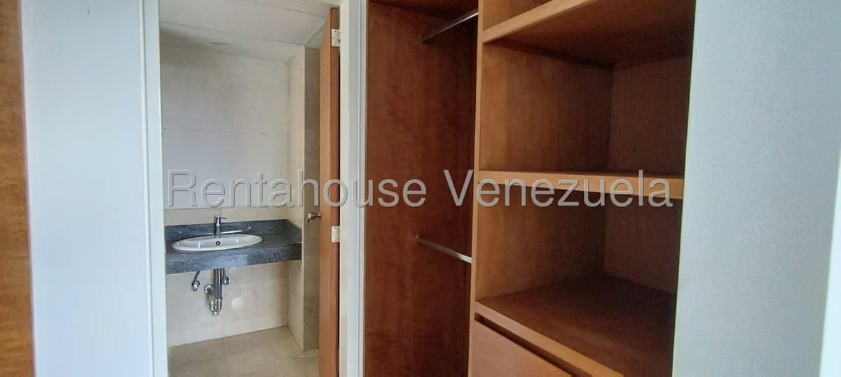 Apartamento (1 Nivel) en Venta en La Lagunita Country Club, Distrito Metropolitano - 17