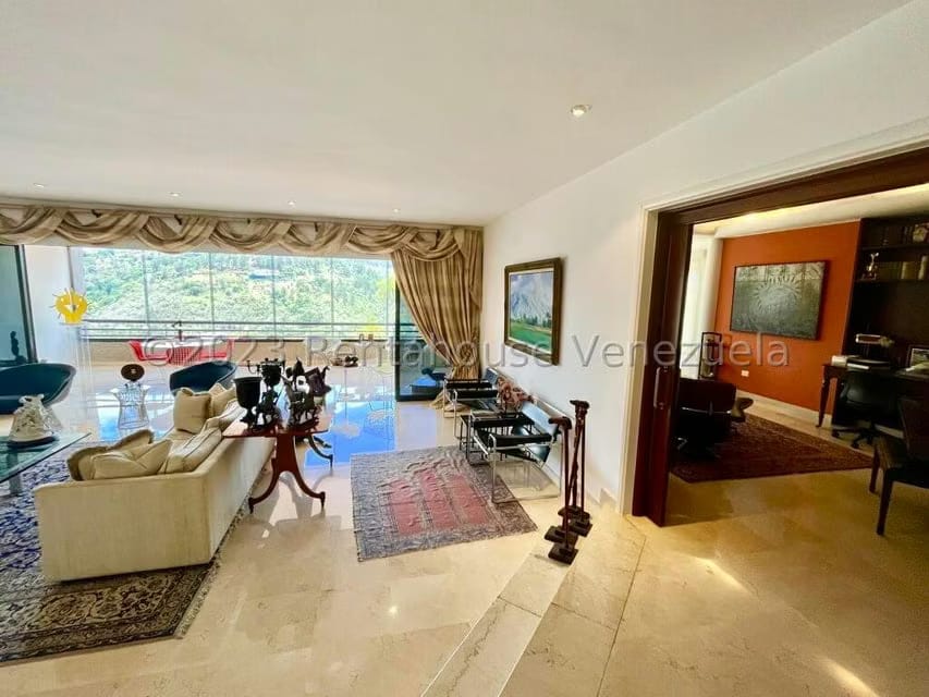 Apartamento (Planta Baja) en Venta en Colinas del Tamanaco, Distrito Metropolitano - 12
