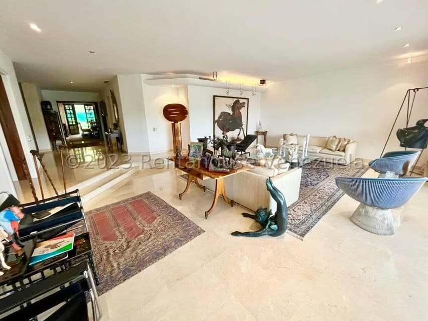 Apartamento (Planta Baja) en Venta en Colinas del Tamanaco, Distrito Metropolitano - 13