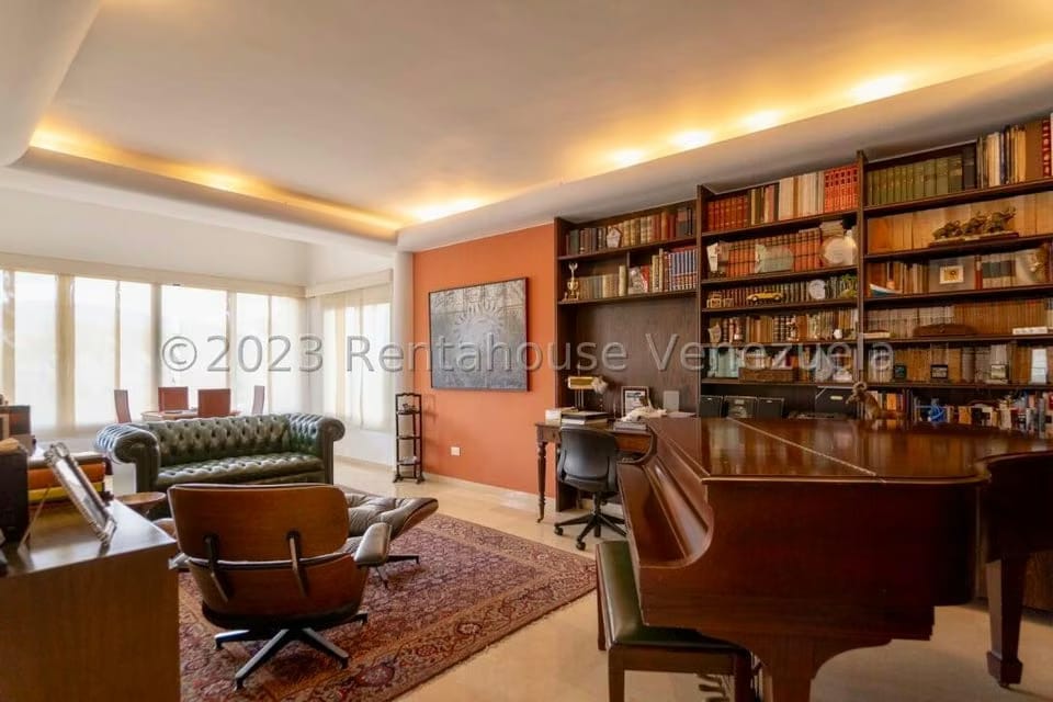 Apartamento (Planta Baja) en Venta en Colinas del Tamanaco, Distrito Metropolitano - 20