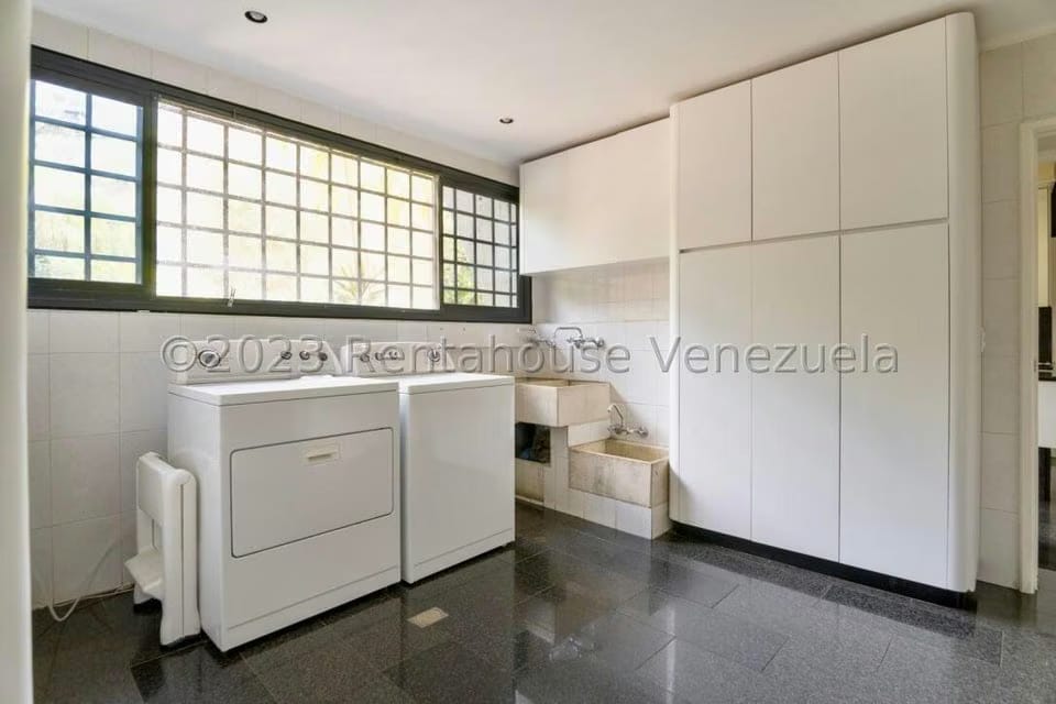 Apartamento (Planta Baja) en Venta en Colinas del Tamanaco, Distrito Metropolitano - 43
