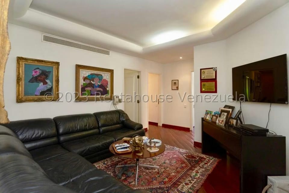 Apartamento (Planta Baja) en Venta en Colinas del Tamanaco, Distrito Metropolitano - 45