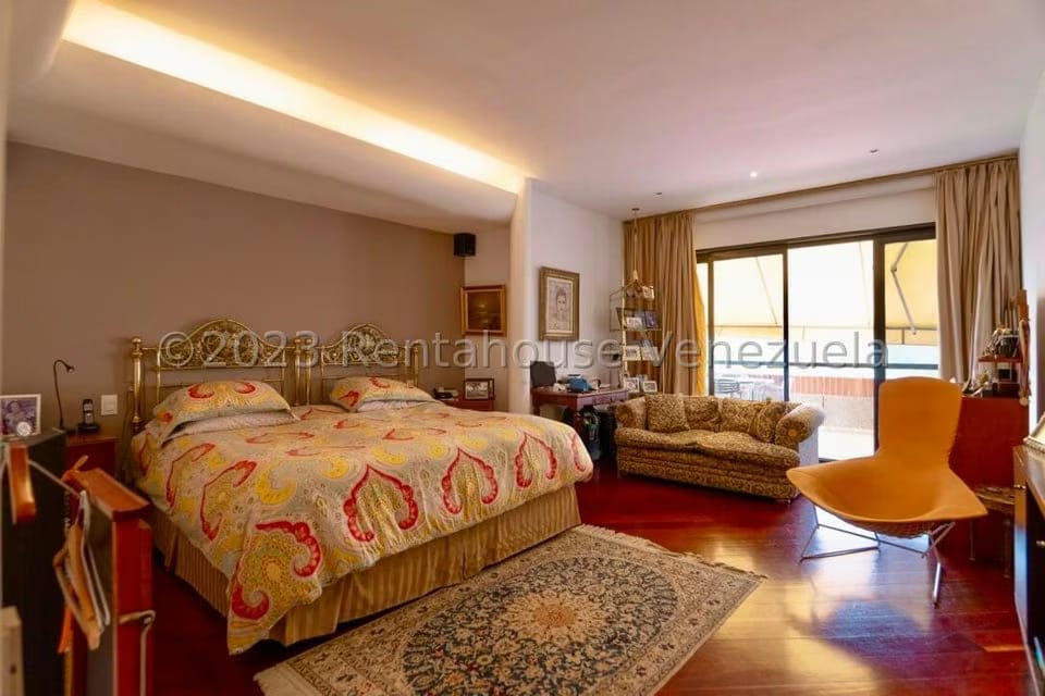 Apartamento (Planta Baja) en Venta en Colinas del Tamanaco, Distrito Metropolitano - 46