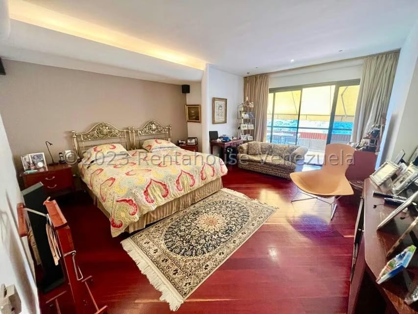 Apartamento (Planta Baja) en Venta en Colinas del Tamanaco, Distrito Metropolitano - 48