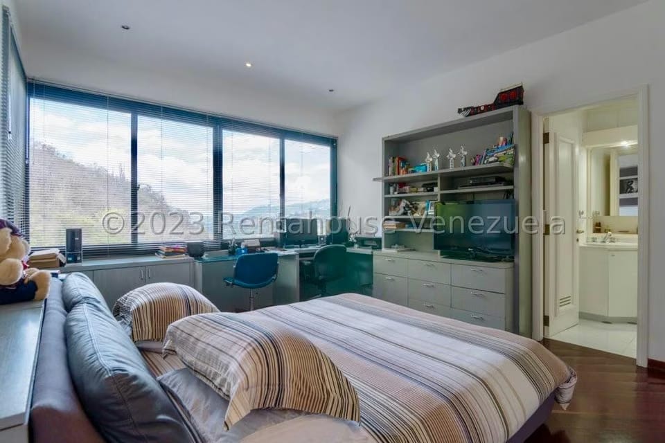 Apartamento (Planta Baja) en Venta en Colinas del Tamanaco, Distrito Metropolitano - 57