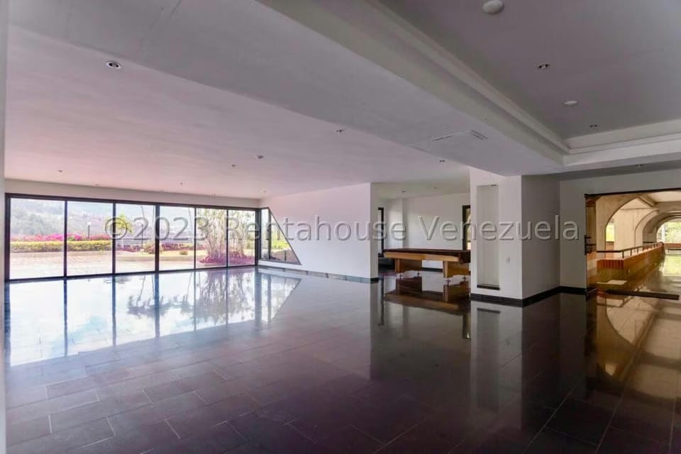 Apartamento (Planta Baja) en Venta en Colinas del Tamanaco, Distrito Metropolitano - 68