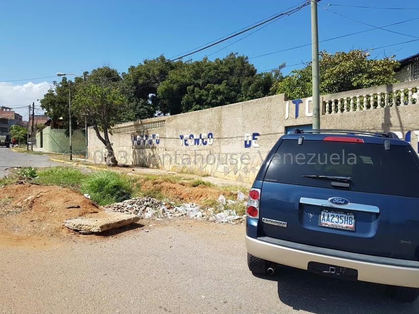 Terreno (Comercial) en Venta en Playa Grande, Vargas - 3