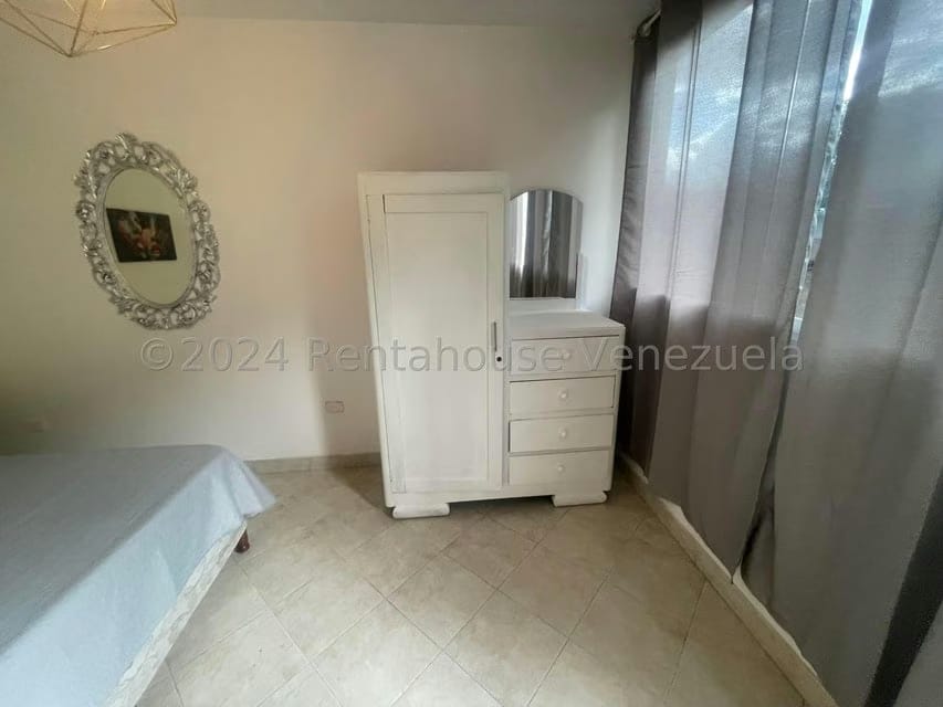 Anexo (Duplex) en Alquiler en Las Palmas, Distrito Metropolitano - 15