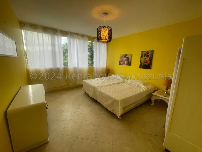 Anexo (Duplex) en Alquiler en Las Palmas, Distrito Metropolitano - 17