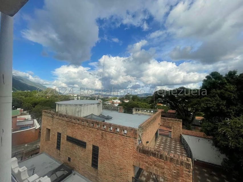 Anexo (Duplex) en Alquiler en Las Palmas, Distrito Metropolitano - 19
