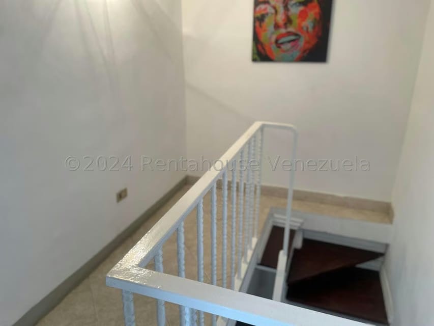Anexo (Duplex) en Alquiler en Las Palmas, Distrito Metropolitano - 21