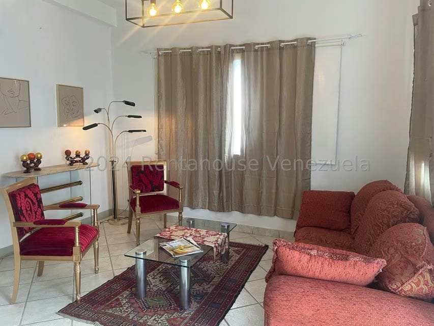 Anexo (Duplex) en Alquiler en Las Palmas, Distrito Metropolitano - 5