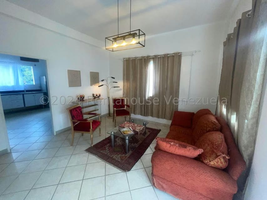 Anexo (Duplex) en Alquiler en Las Palmas, Distrito Metropolitano - 6
