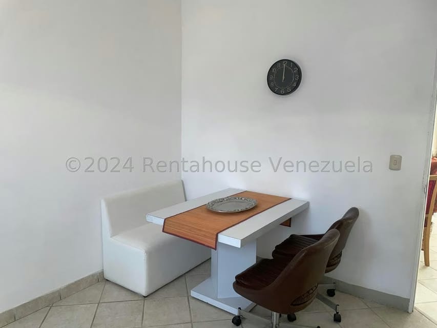 Anexo (Duplex) en Alquiler en Las Palmas, Distrito Metropolitano - 8