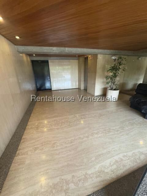 Apartamento (1 Nivel) en Venta en Los Chorros, Distrito Metropolitano - 16