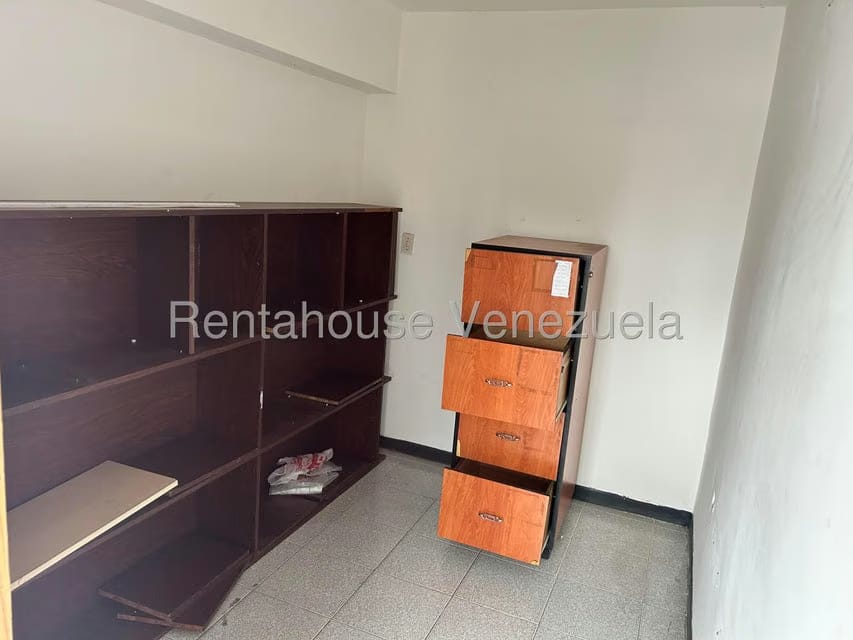 Comercial (Local Comercial) en Alquiler en Bello Monte, Distrito Metropolitano - 5