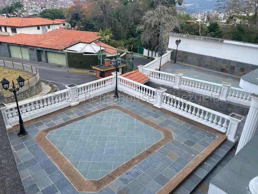 Casa (Multipes Niveles) en Venta en El Marques, Distrito Metropolitano - 46