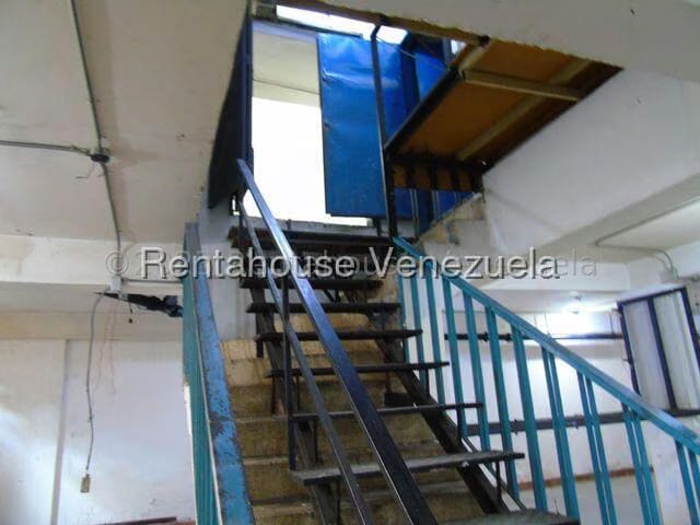 Comercial (Local Comercial) en Alquiler en Parroquia La Candelaria, Distrito Metropolitano - 8