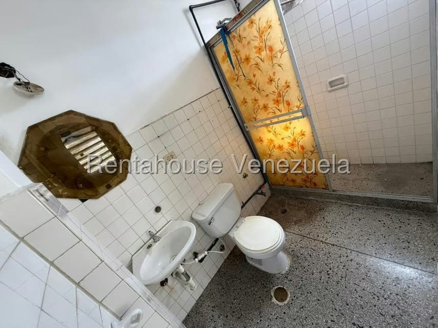 Comercial (Local Comercial) en Venta en Santa Cecilia, Carabobo - 28